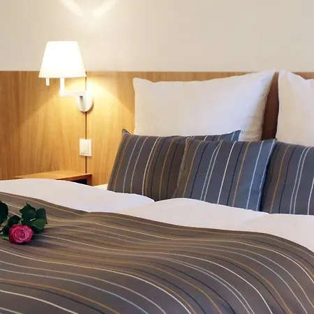 Bed & Breakfast Cafe Konrad *